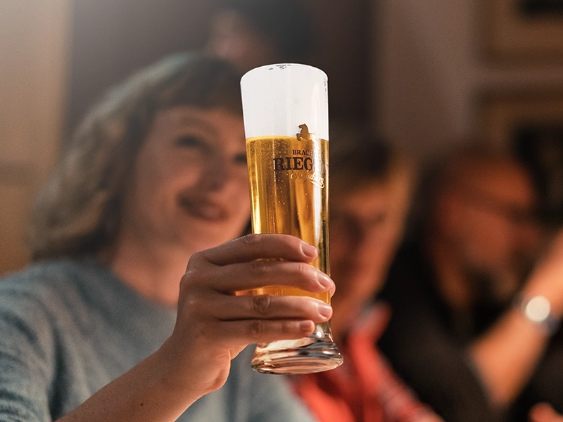 Bier von Frauen für Frauen | Riegele