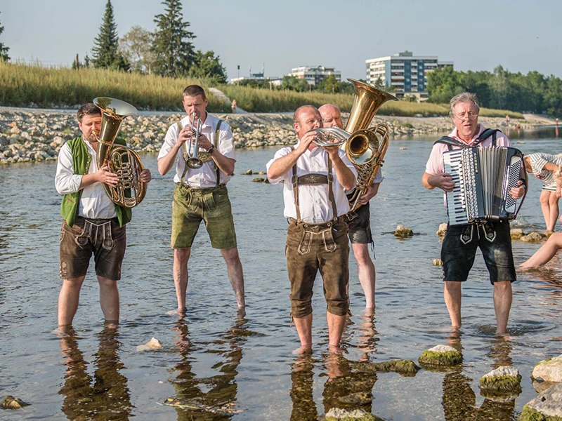 Foto der schwäbischen Brotzeitmusikanten | Riegele