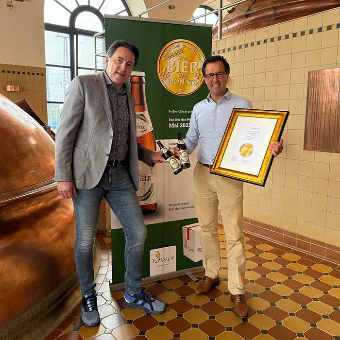 https://www.riegele.de/wp-content/uploads/2025/06/riegele-bier-des-monats-700x700-1.webp
